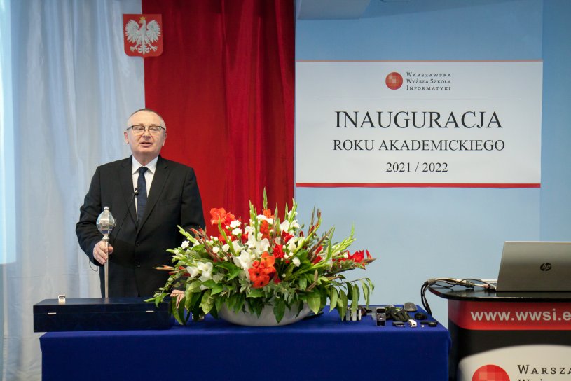 Inauguracja roku akademickiego 2021/2022, przemawia rektor prof. Zenon Gniazdowski